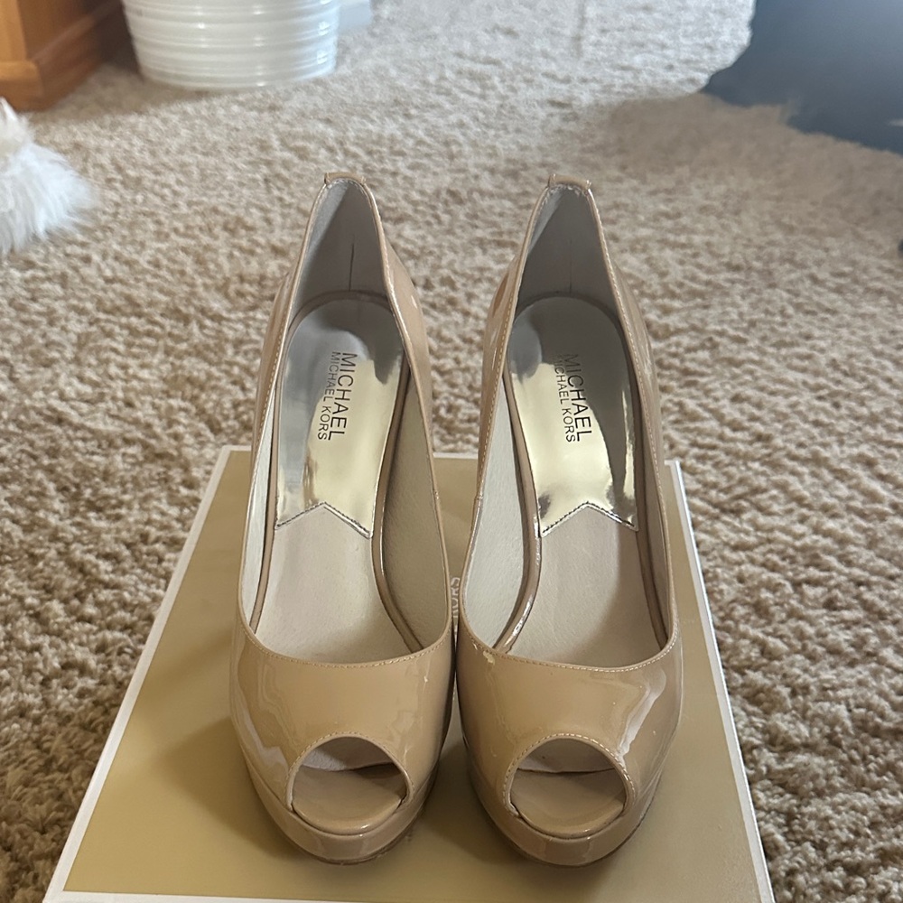 Michael Kors Nude Peep Toe Heels